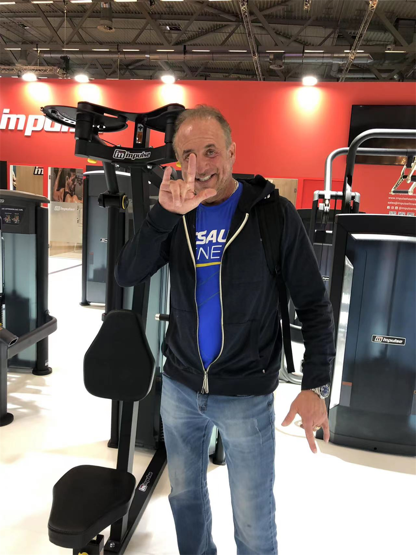 米兰·(milan)官方网站的产品质量受到了国际友人的点赞与认可.jpg